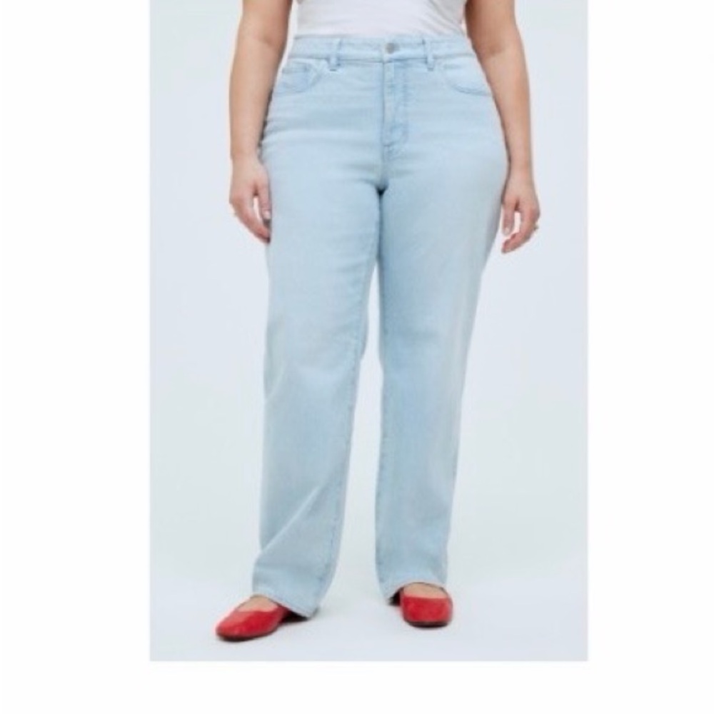 Madewell Women's Light Blue Straight Leg Jeans